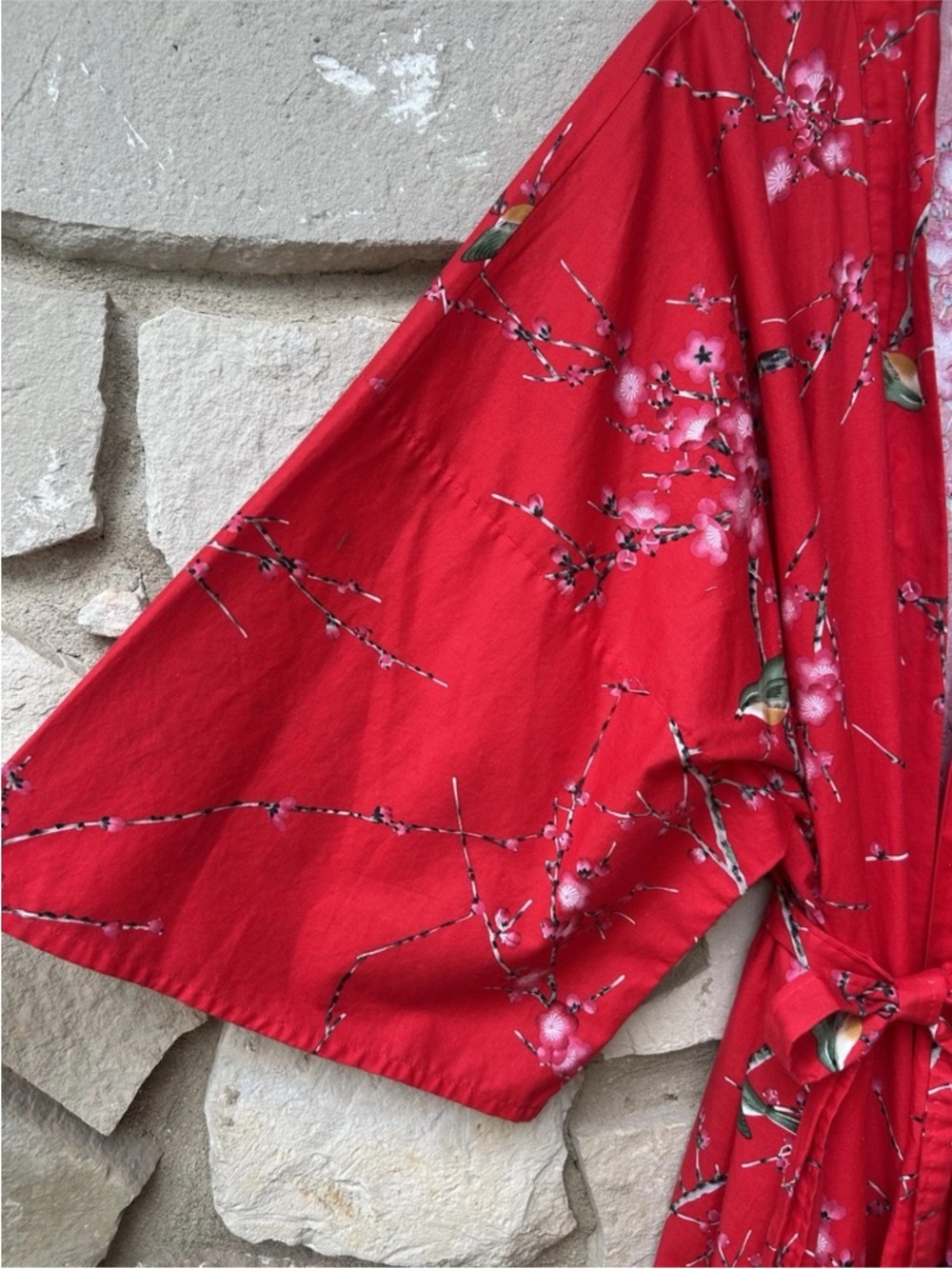 Smithsonian Institution Cotton Kimono Robe XL Red Cherry Blossoms Birds NWOT - Picture 6 of 8
